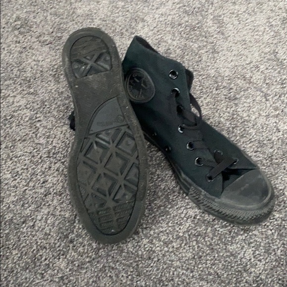 ALL BLACK CONVERSE - Picture 3 of 3